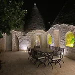 Borgo Fantese بيت للعطل